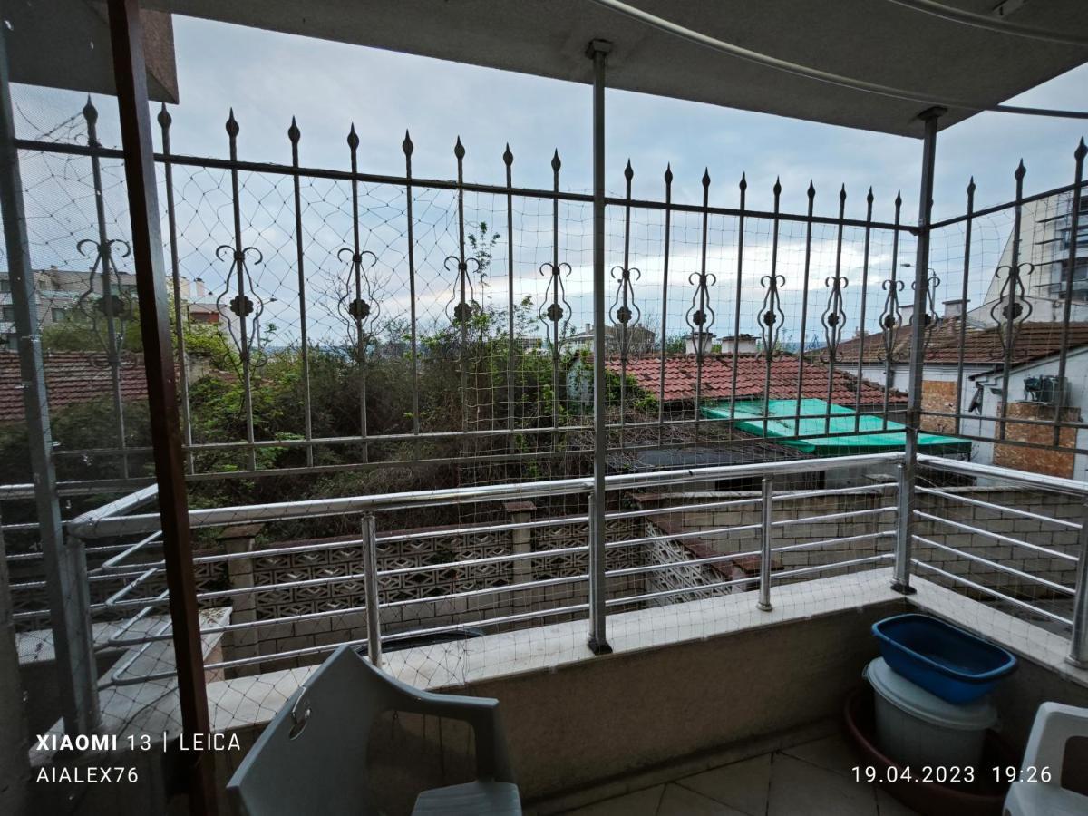 Apartment In The Center 2 Varna Exterior foto